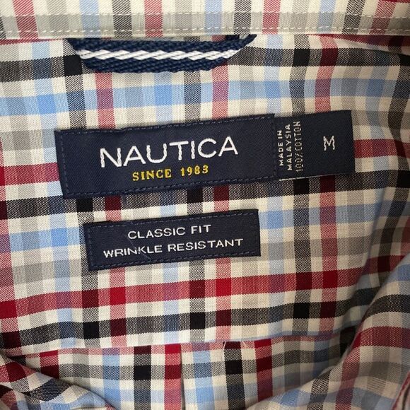 NAUTICA NWT Classic Fit - Wrinkle Resistant Men’s Long Sleeve Shirt - Picture 4 of 8